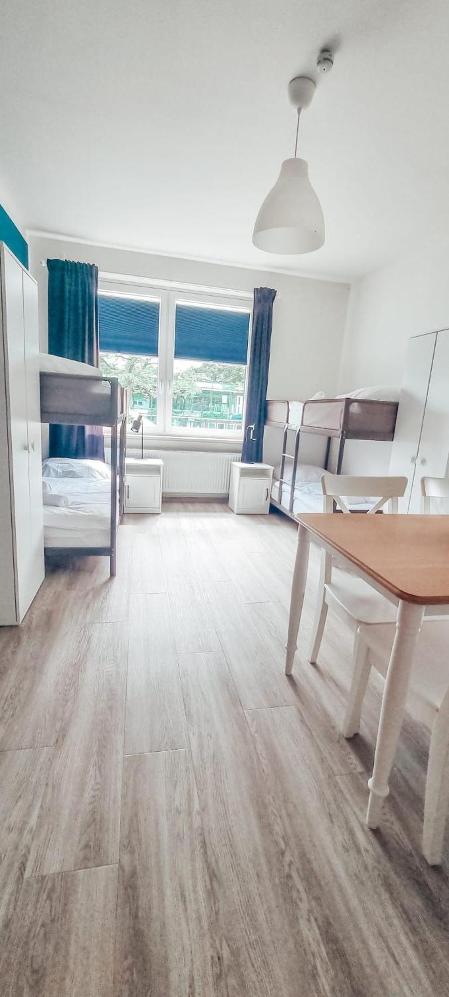 Sechsbettzimmer "Blau" In Zentraler Lage เบรเมน ภายนอก รูปภาพ
